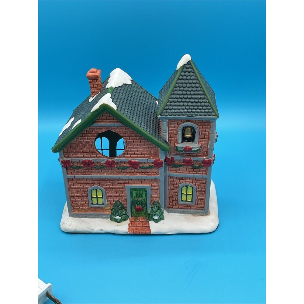 Burberry Christmas Village Fire House No. 7 - Picture 6 of 13